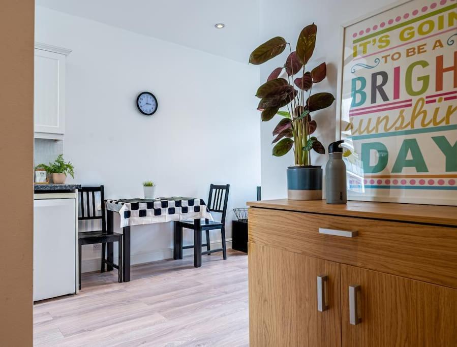 Cosy Flat In Central Ldn Payment To The Host Apartment ลอนดอน ภายนอก รูปภาพ